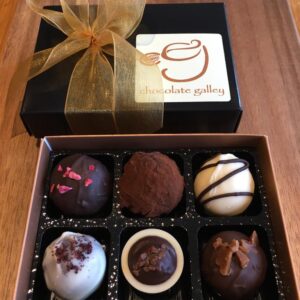 Chocolate Galley - Handmade box of 6 chocolates